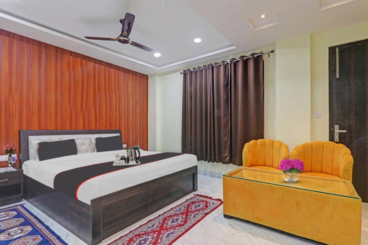 Hotel Collection O Srg Chinhat Exterior foto